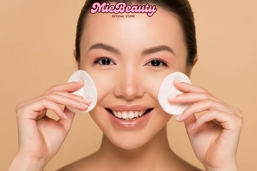 Bông tẩy trang dùng để làm gì? Những công dụng chính